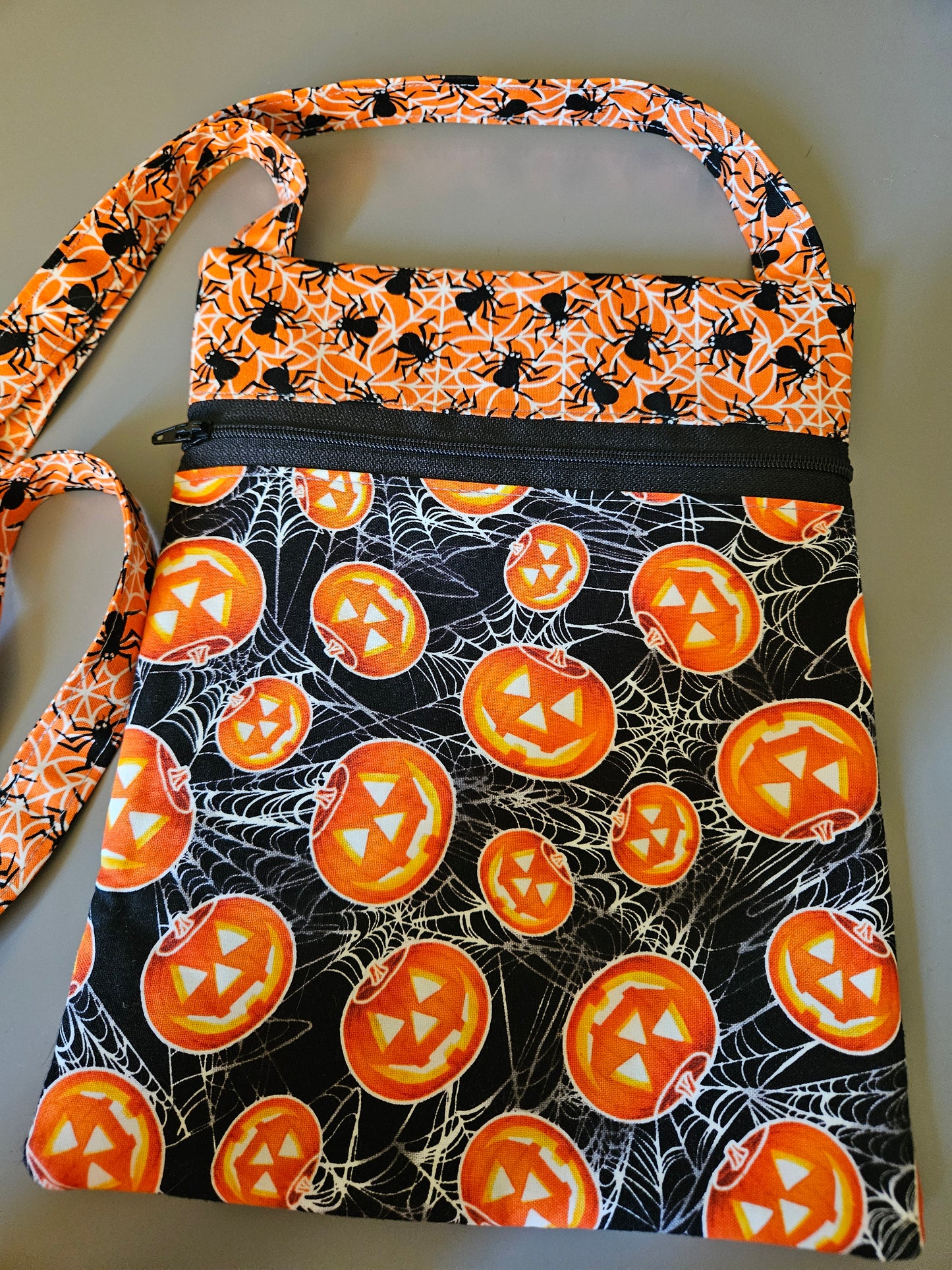 Crossbody - Square - Halloween Theme